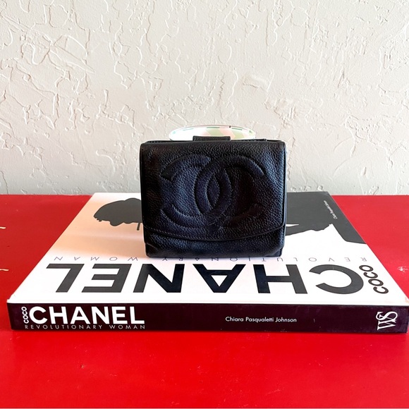 Chanel Authentic CC Logo Black Caviar Leather Billfold Wallet - Picture 2 of 11